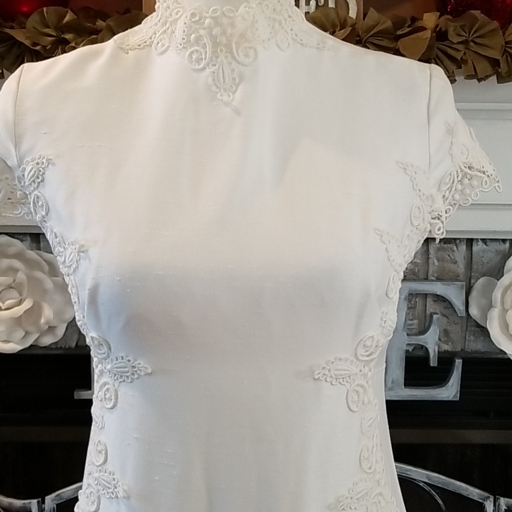 Vintage Shantung Wedding Dress w/ Bustle, size S - Picture 8 of 16
